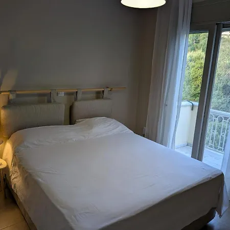 Stella Maris - Castle Views From Your Bed